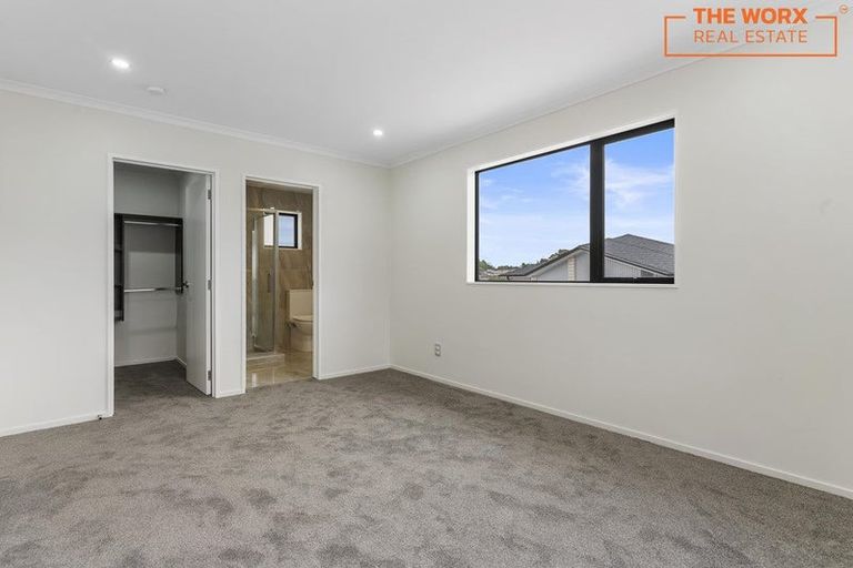Photo of property in 35c Dreadon Road, Manurewa, Auckland, 2102