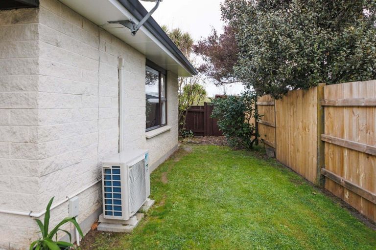 Photo of property in 60b Rhodes Drive, Kelvin Grove, Palmerston North, 4414