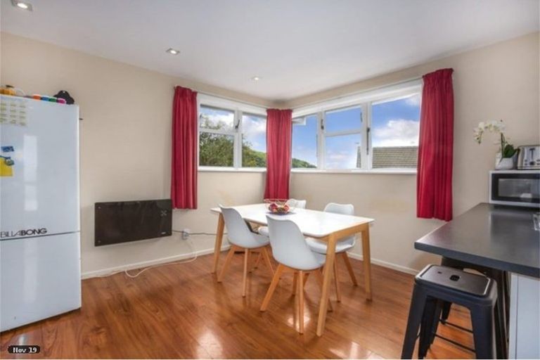 Photo of property in 19 Mahinawa Street, Takapuwahia, Porirua, 5022