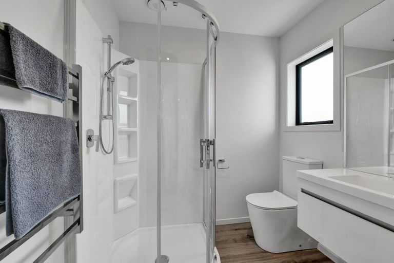 Photo of property in 20a Turakina Street, Merrilands, New Plymouth, 4312