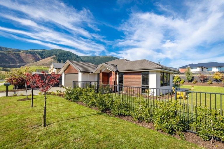 Photo of property in 16 Woolshed Drive, Stoke, Nelson, 7011