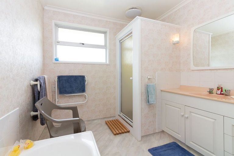 Photo of property in 6a Ihaka Street, Hokowhitu, Palmerston North, 4410