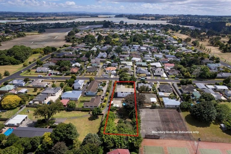 Photo of property in 11 Howden Street, Waiuku, 2123