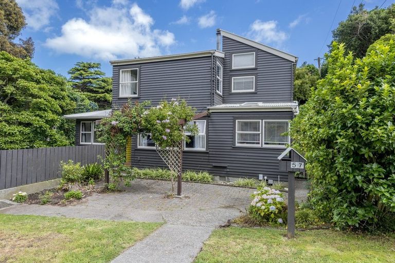 Photo of property in 57 Tilley Road, Paekakariki, 5034