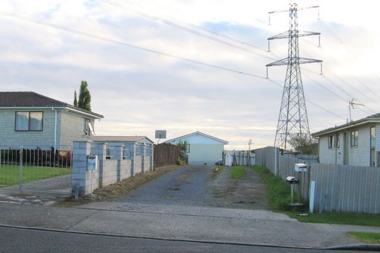 Photo of property in 13 Darnell Crescent, Clover Park, Auckland, 2019