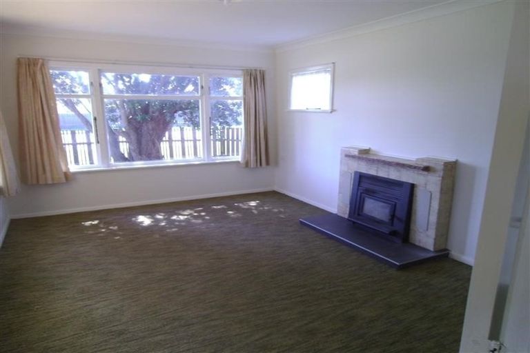 Photo of property in 1 Toi Street, Otaki Beach, Otaki, 5512