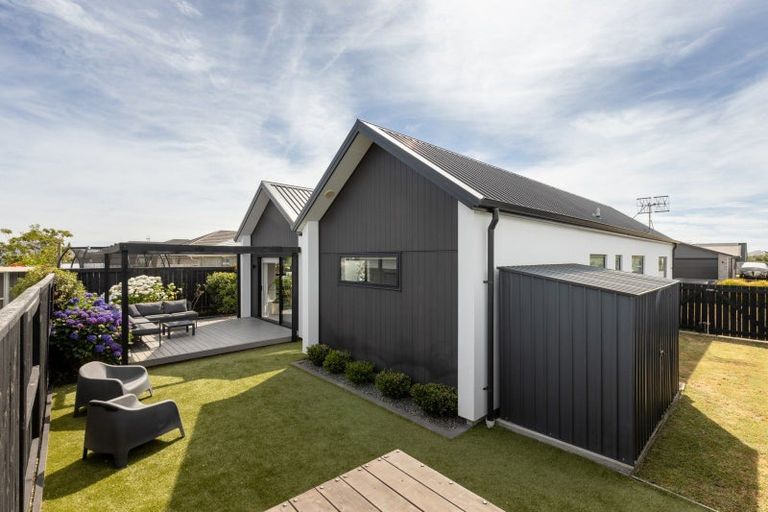 Photo of property in 1 Coolgardie Close, Papamoa, 3118