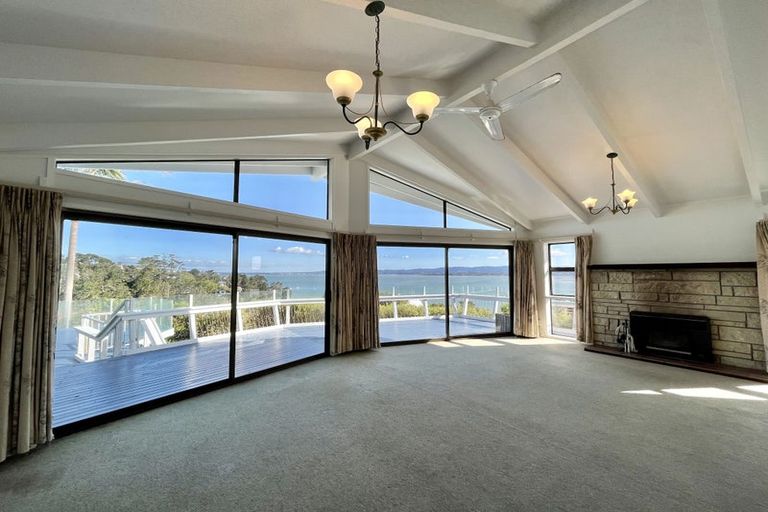 Photo of property in 34 Telstar Place, Beach Haven, Auckland, 0626