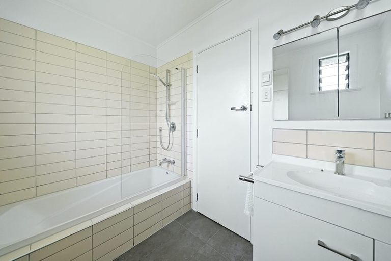 Photo of property in 83b Kiwi Road, Raumati Beach, Paraparaumu, 5032