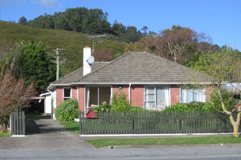 Photo of property in 1332 High Street, Taita, Lower Hutt, 5011