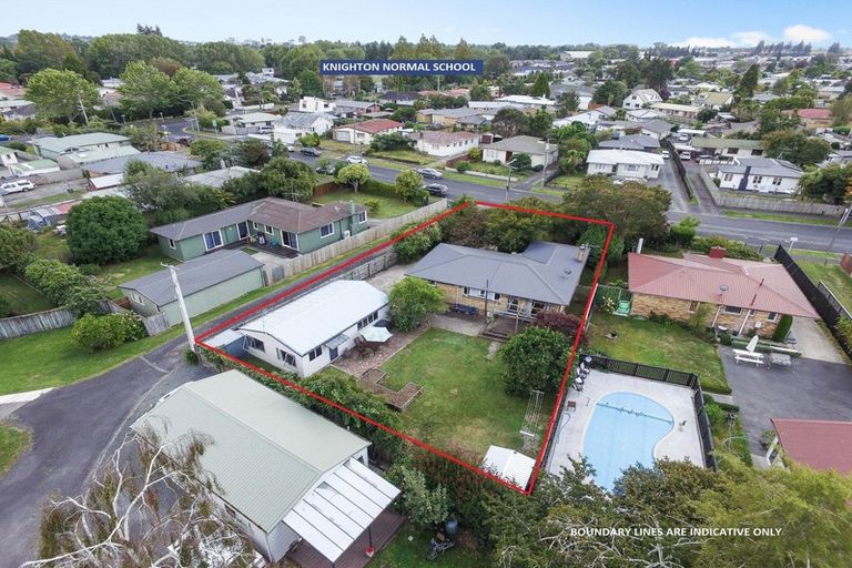 Photo of property in 14 Edinburgh Road, Hillcrest, Hamilton, 3216