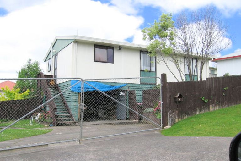 Photo of property in 3 Maywood Crescent, Glen Eden, Auckland, 0602