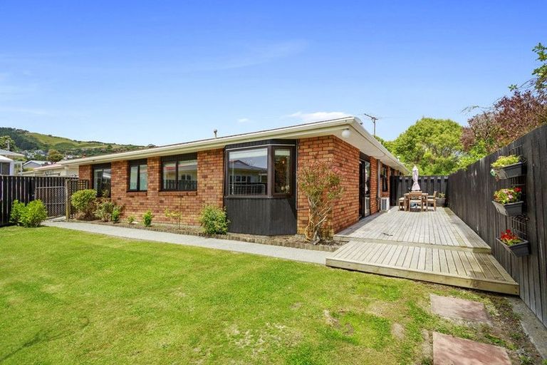 Photo of property in 41b Duncan Street, Tawa, Wellington, 5028