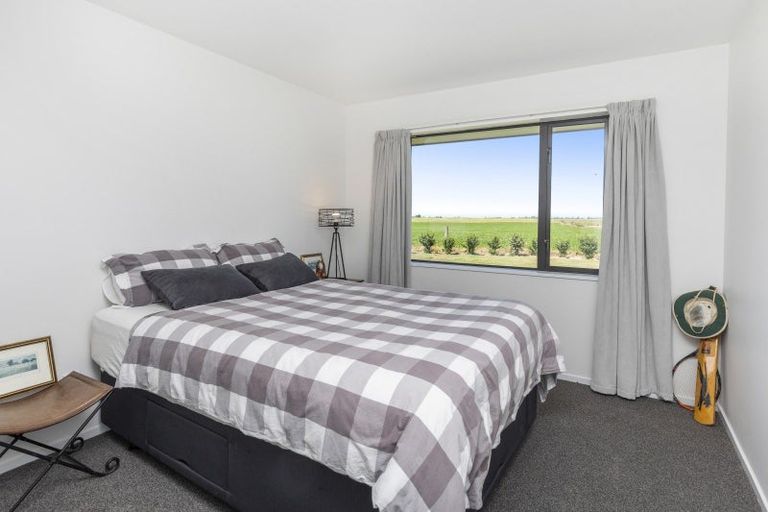 Photo of property in 2217 Old West Coast Road, Kirwee, Christchurch, 7671