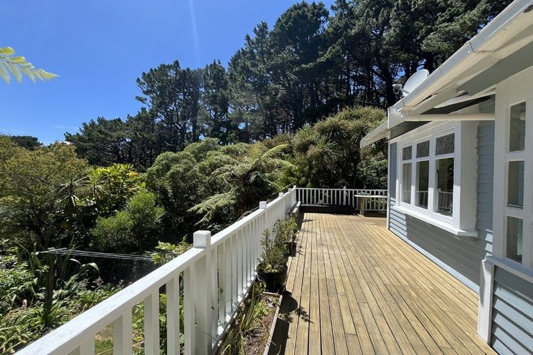 Photo of property in 10 Connaught Terrace, Brooklyn, Wellington, 6021