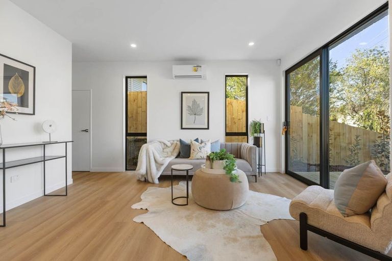 Photo of property in 9d Sloane Street, Glen Innes, Auckland, 1072