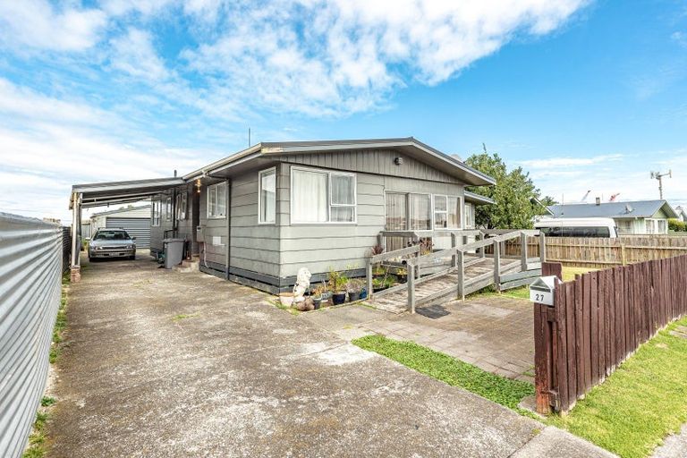 Photo of property in 27 Cross Street, Castlecliff, Whanganui, 4501