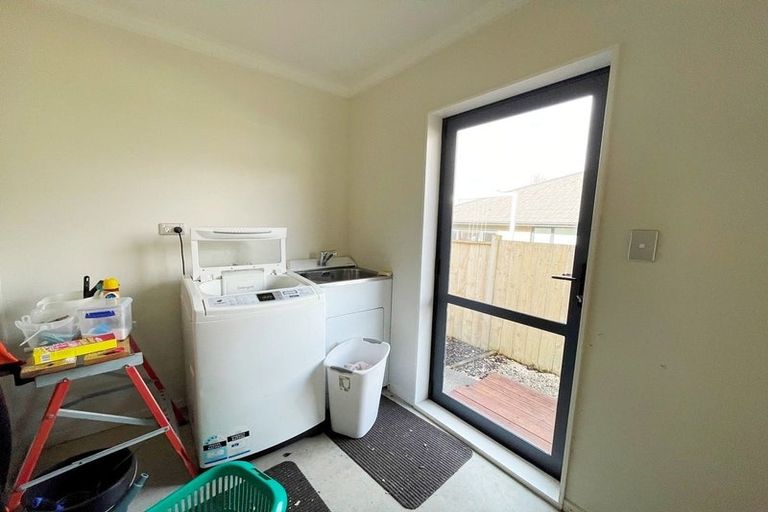 Photo of property in 6 Mcwhirters Farm Lane, Massey, Auckland, 0614