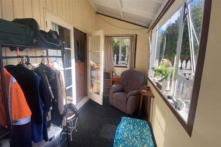 Photo of property in 27 Erskine Street, Tuatapere, 9620