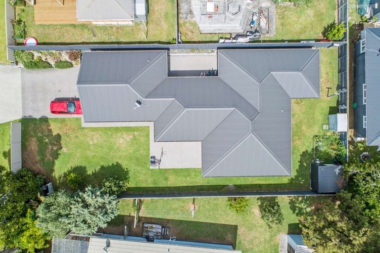 Photo of property in 2 Bayview Drive, Waiuku, 2123