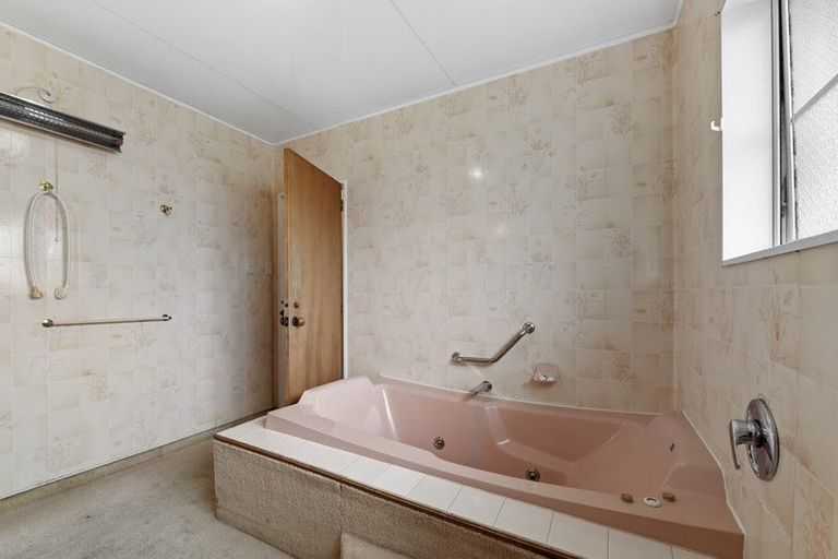 Photo of property in 140 Parklands Avenue, Bell Block, New Plymouth, 4312