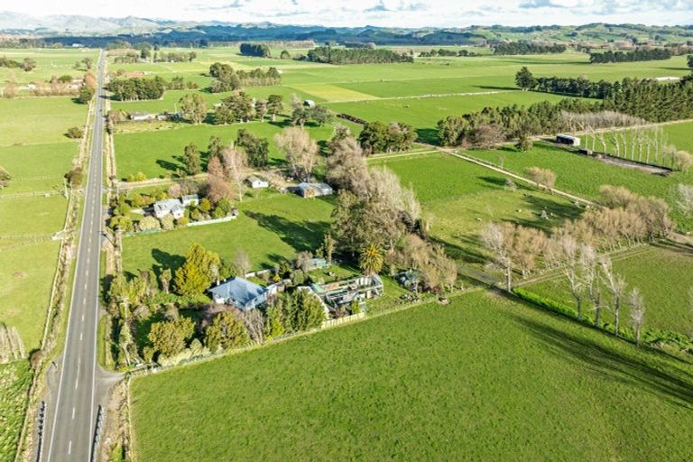 Photo of property in 80464 Masterton Road, Woodville, 4999
