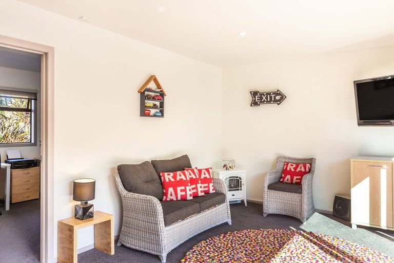 Photo of property in 176 Mapara Road, Acacia Bay, Taupo, 3385