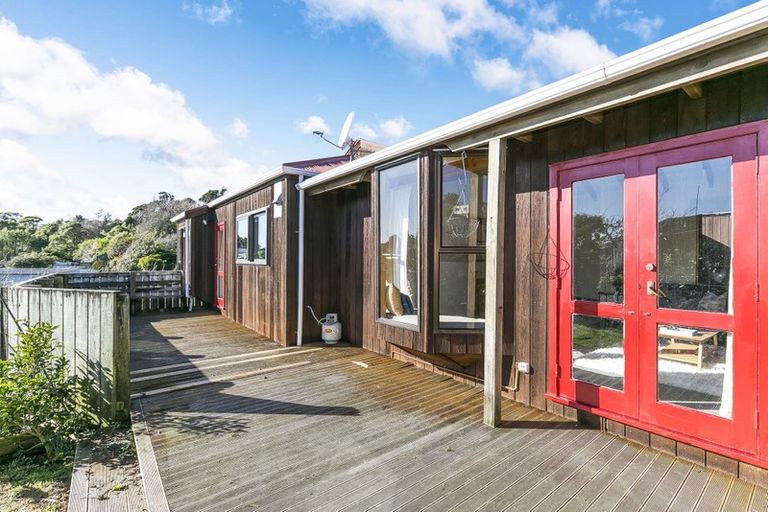 Photo of property in 8 Ballina Drive, Churton Park, Wellington, 6037