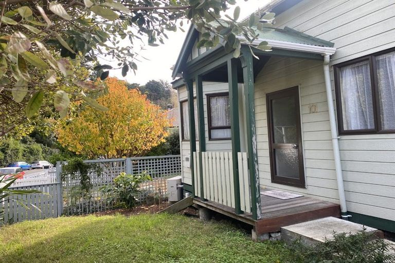 Photo of property in 101 Shakespeare Road, Bluff Hill, Napier, 4110