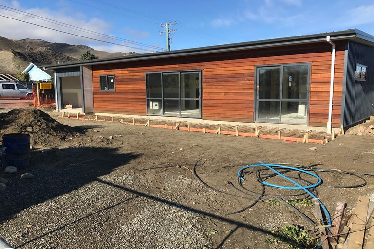 Photo of property in 22 Ortive Street, Cromwell, 9310