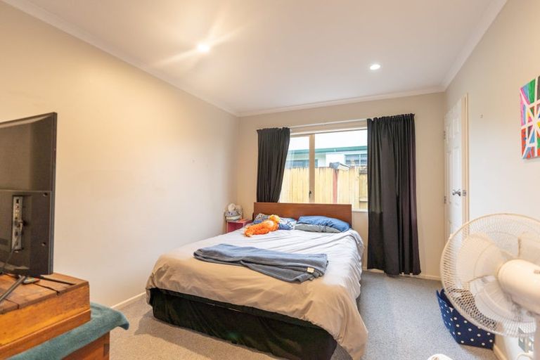 Photo of property in 10 Fernlea Avenue, Kelvin Grove, Palmerston North, 4414