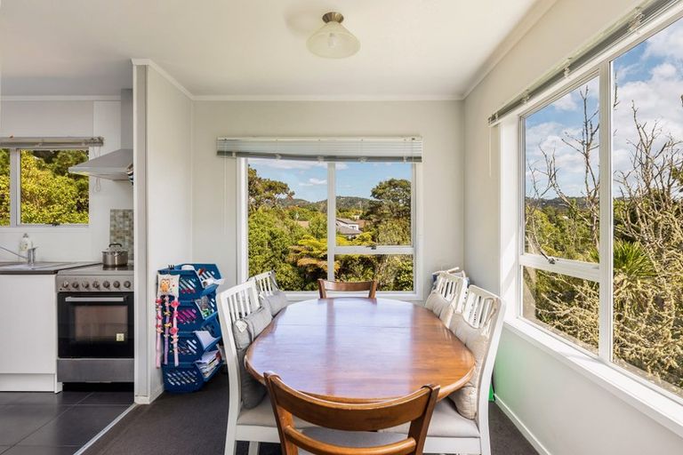 Photo of property in 1/95b Captain Scott Road, Glen Eden, Auckland, 0602