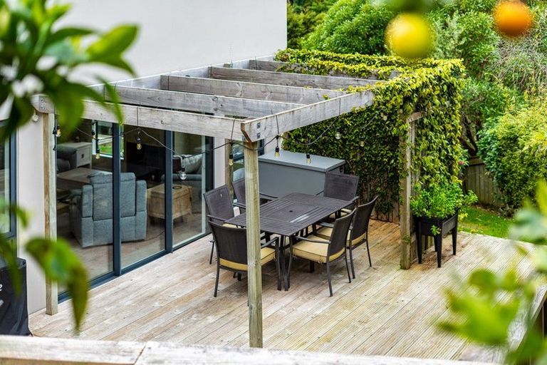 Photo of property in 8 Botany Lane, Whitby, Porirua, 5024