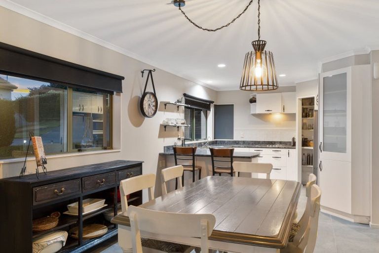 Photo of property in 14 Barnsley Close, Bethlehem, Tauranga, 3110