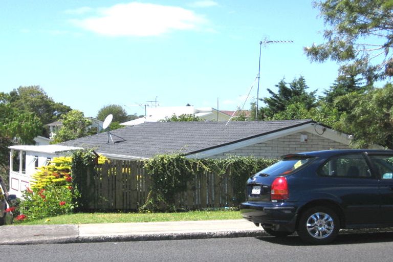 Photo of property in 187 Rangatira Road, Beach Haven, Auckland, 0626