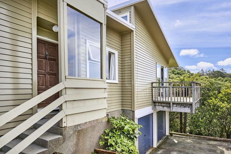 Photo of property in 3 Flint Way, Northland, Wellington, 6012