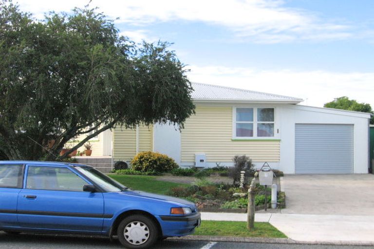 Photo of property in 3 Seamer Place, St Andrews, Hamilton, 3200