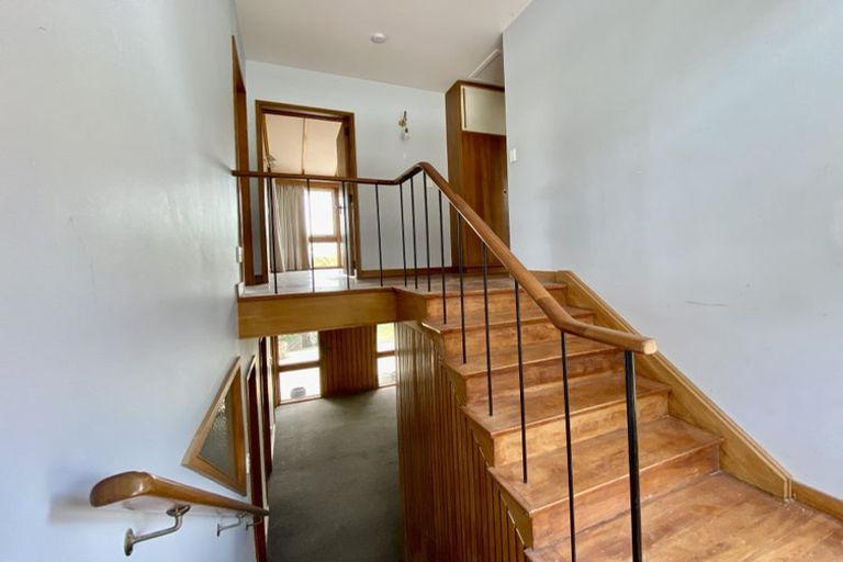 Photo of property in 1 Dyers Pass Road, Cashmere, Christchurch, 8022