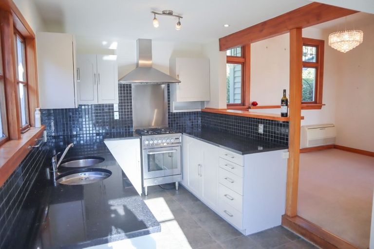 Photo of property in 1a Saint Vincent Terrace, Cashmere, Christchurch, 8022