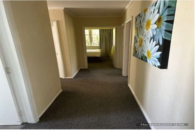 Photo of property in 73 Kuratawhiti Street, Greytown, 5712