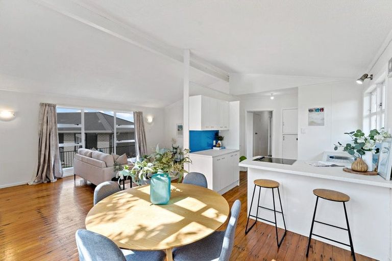 Photo of property in 6 Arnhem Place, Pukekohe, 2120