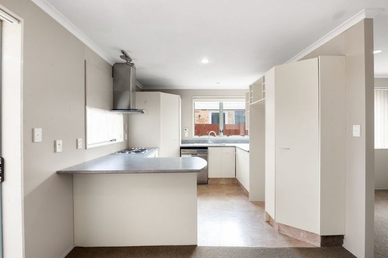 Photo of property in 8a Lloyd Drive, Nawton, Hamilton, 3200