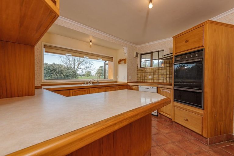 Photo of property in 83 Oroua Road, Kairanga, Palmerston North, 4475