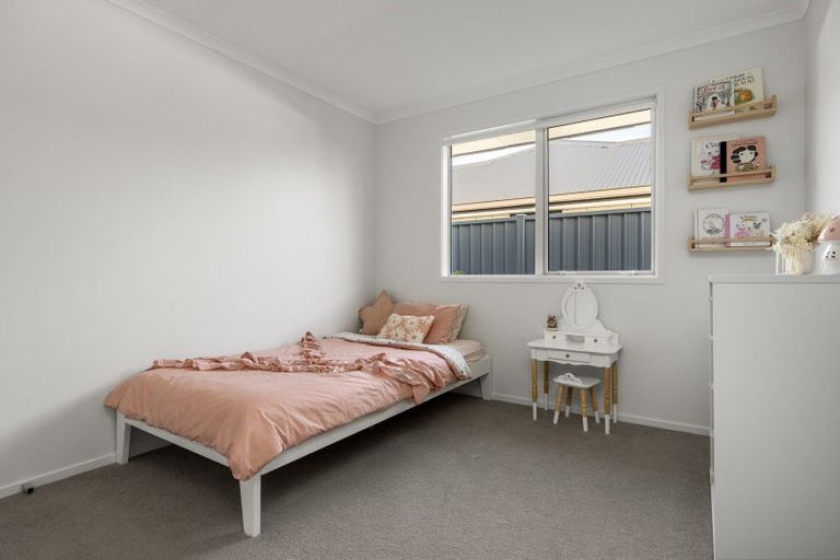 Photo of property in 4 Raynor Crescent, Pyes Pa, Tauranga, 3112