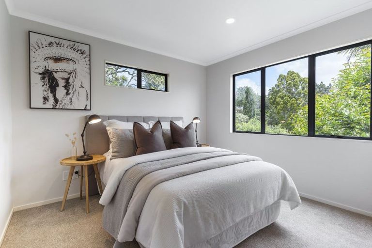 Photo of property in 77a Stott Avenue, Birkdale, Auckland, 0626