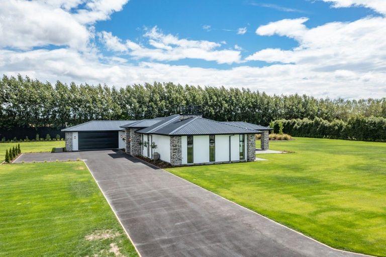 Photo of property in 21 Classiebawn Lane, Prebbleton, 7676