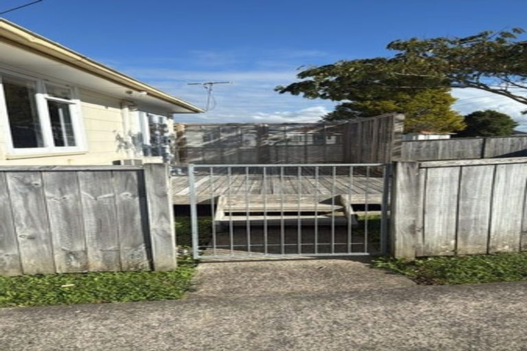 Photo of property in 30 Marsden Street, Hauraki, Auckland, 0622