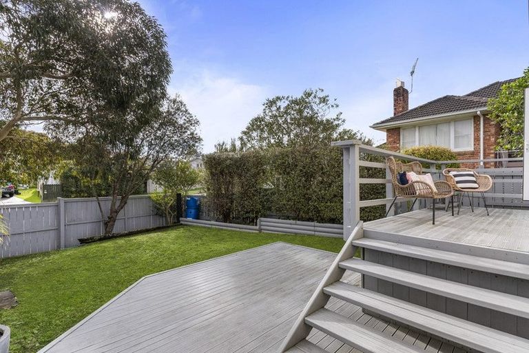 Photo of property in 1/51 Larne Avenue, Pakuranga Heights, Auckland, 2010