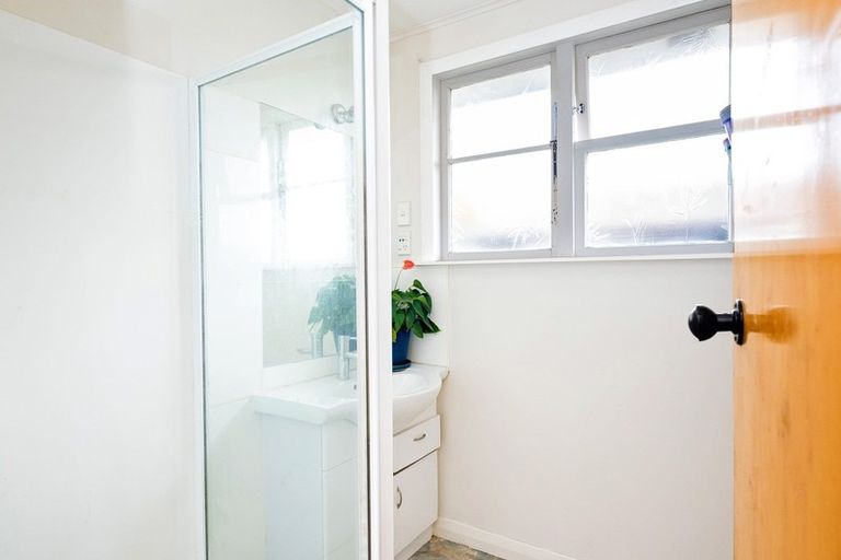 Photo of property in 17 Neal Crescent, Onekawa, Napier, 4110