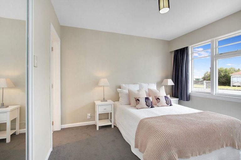 Photo of property in 37 Garvins Road, Hornby, Christchurch, 8042